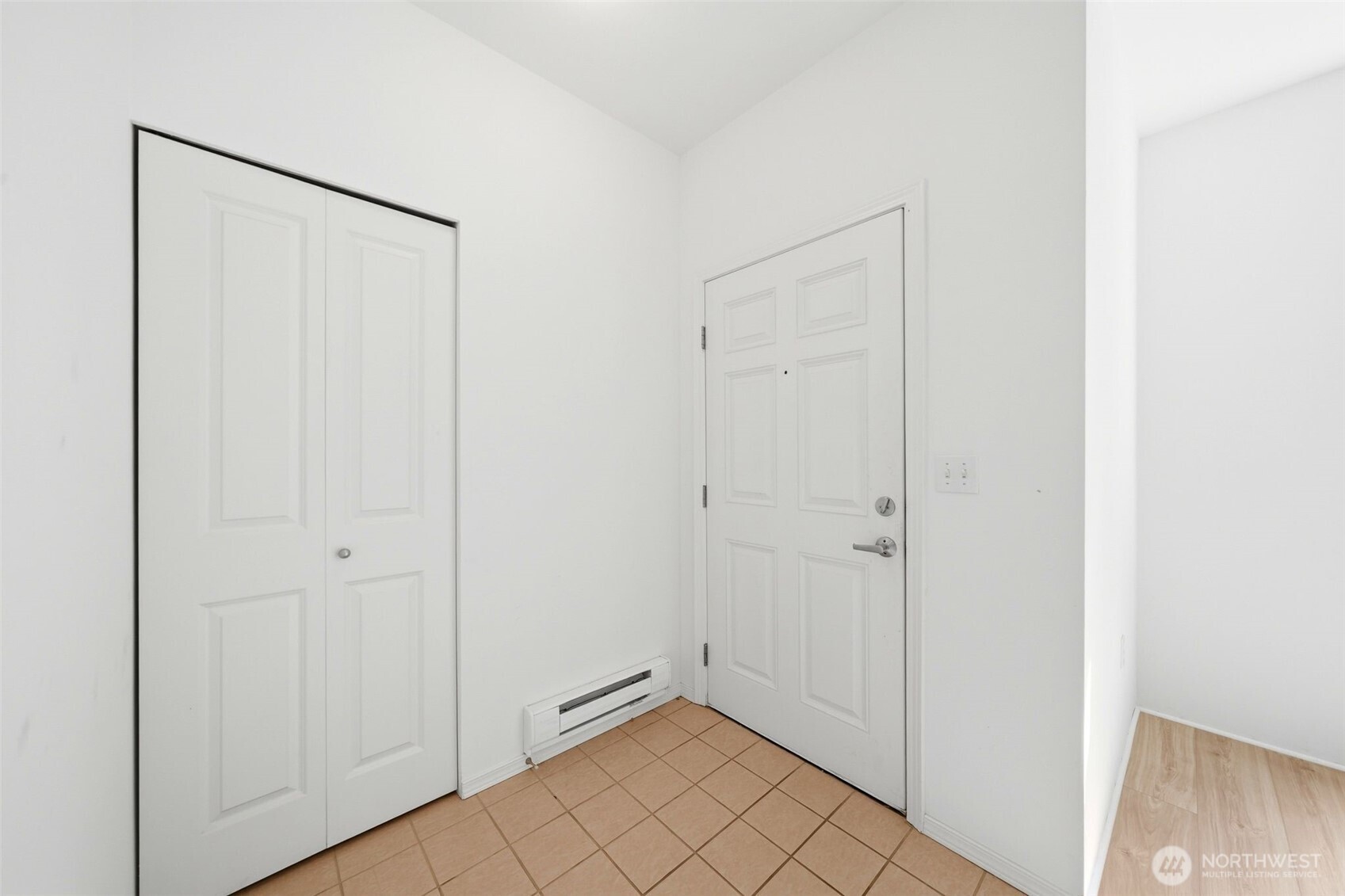 14200 69th Drive N1 Property Photo 3