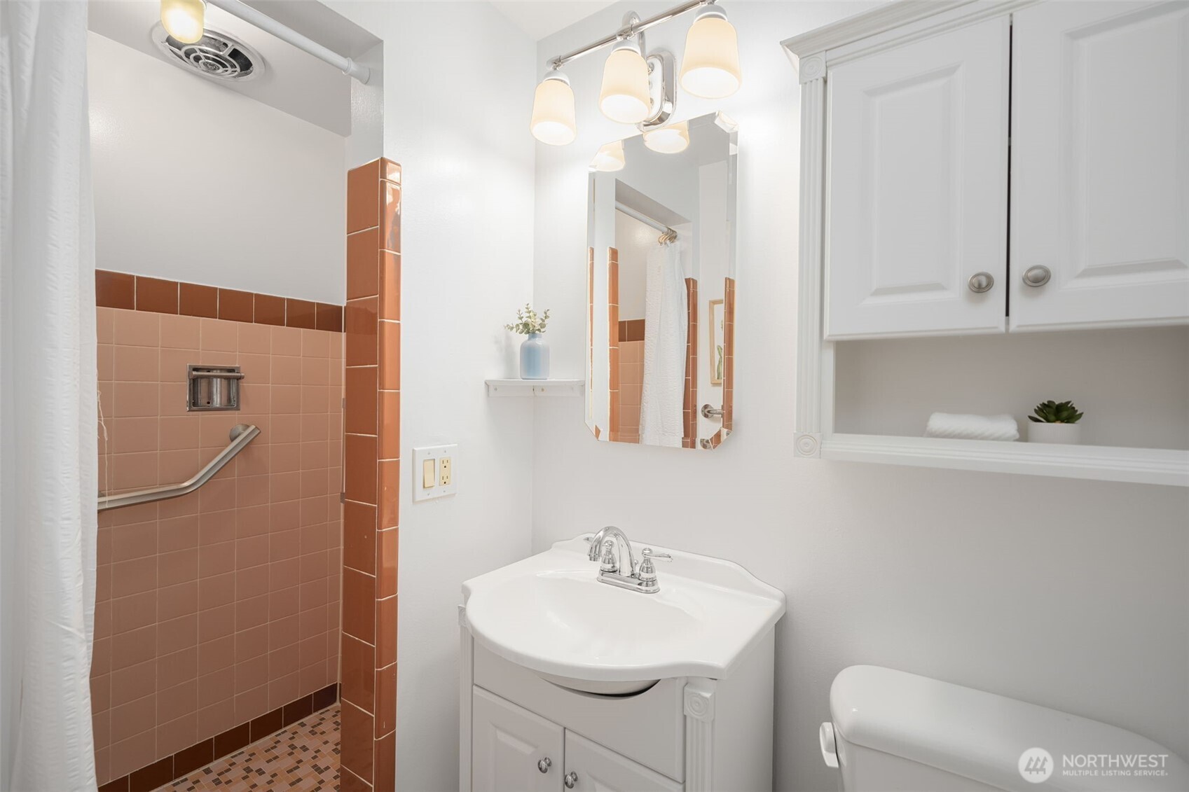 17800 3rd Avenue Property Photo 14