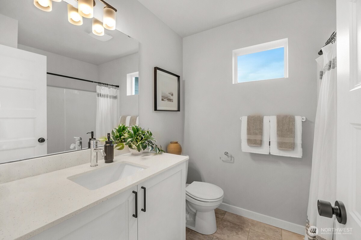 2167 168th Place Property Photo 14