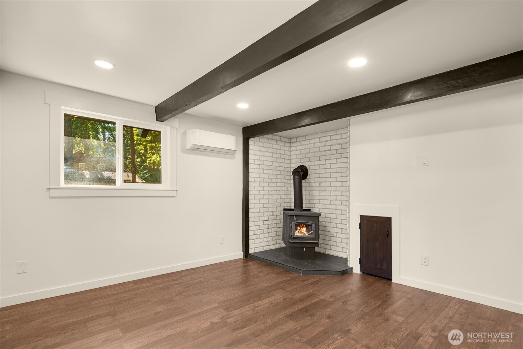 71 Tamarack Lane Property Photo 8