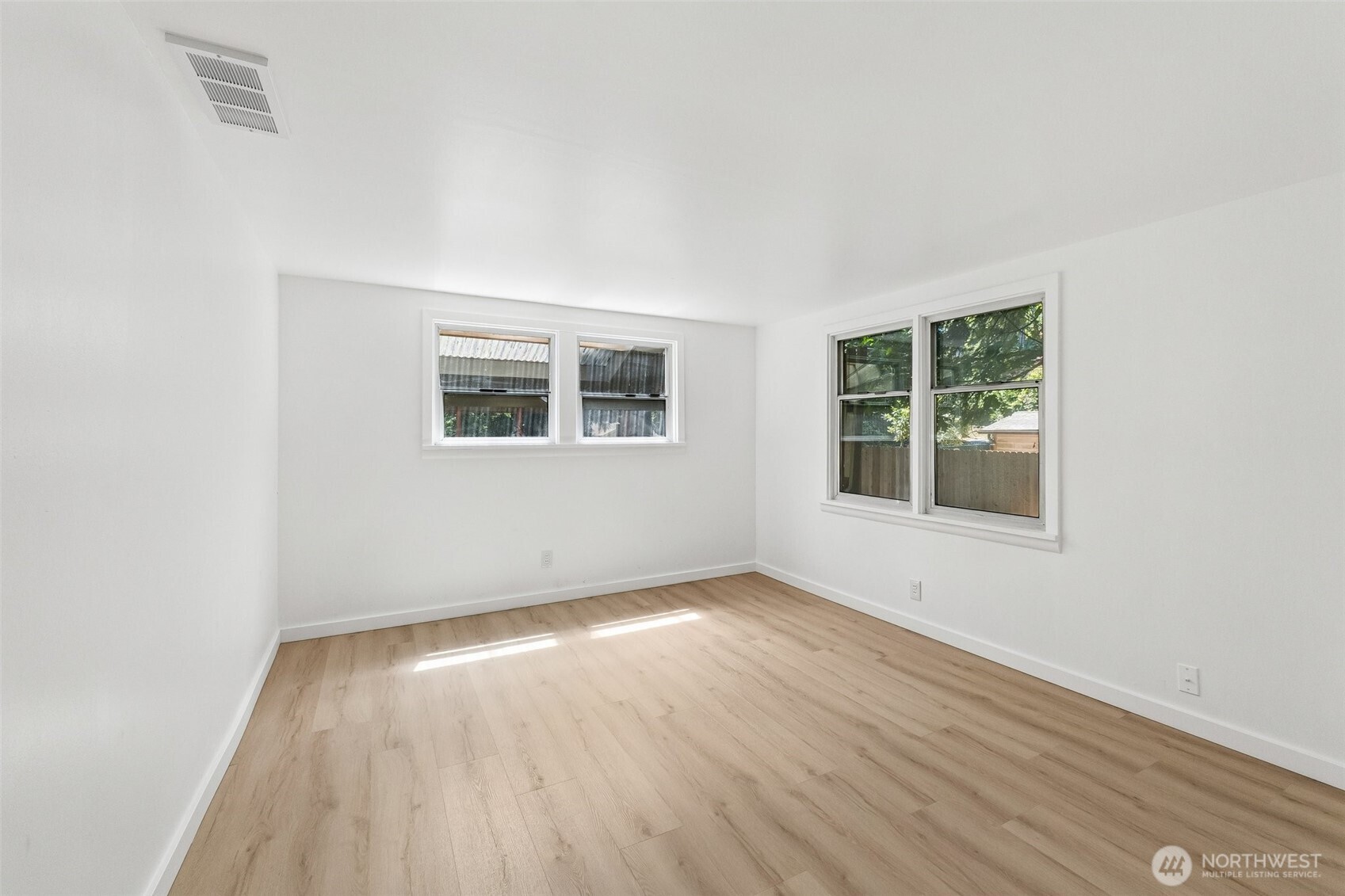 7629 236th Street Property Photo 13