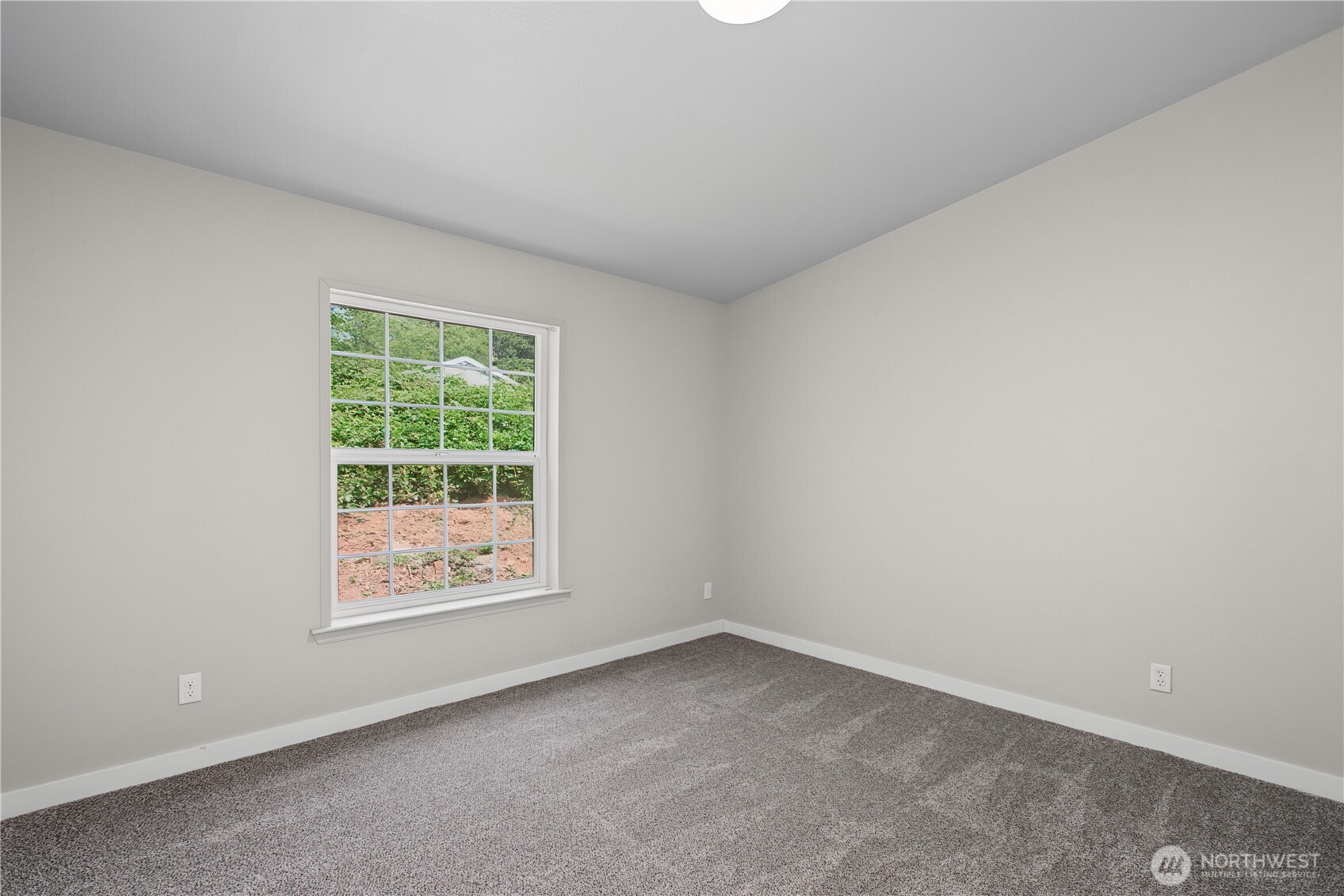 438 E Mommsen Street Property Photo 17