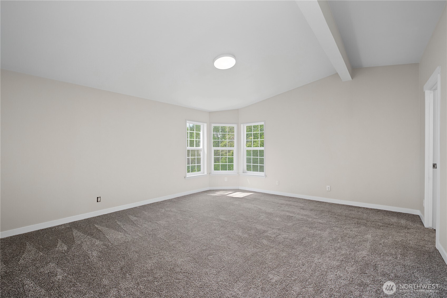 438 E Mommsen Street Property Photo 22