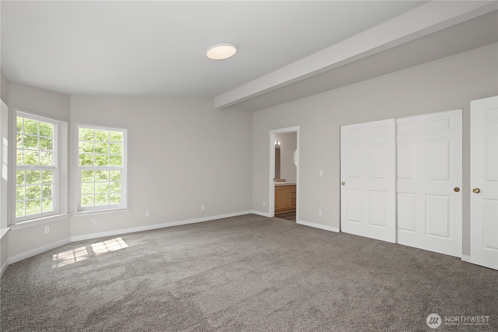 438 E Mommsen Street Property Photo 23