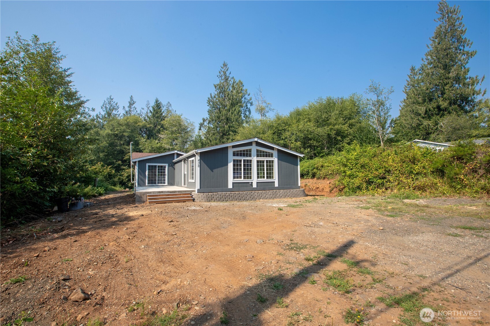 438 E Mommsen Street Property Photo 27