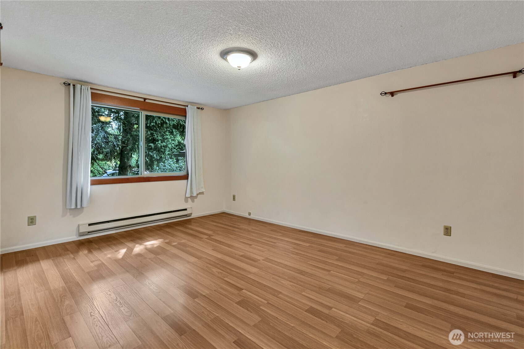 24913 11th Avenue Property Photo 18