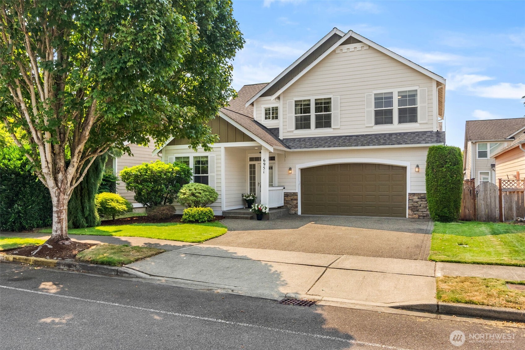6951 Radius Loop Property Photo 1