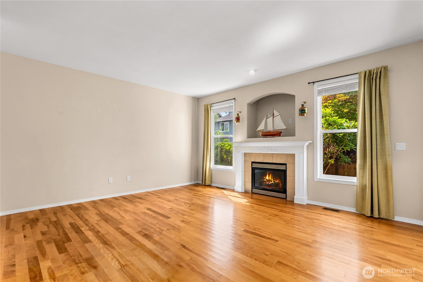 6951 Radius Loop Property Photo 6