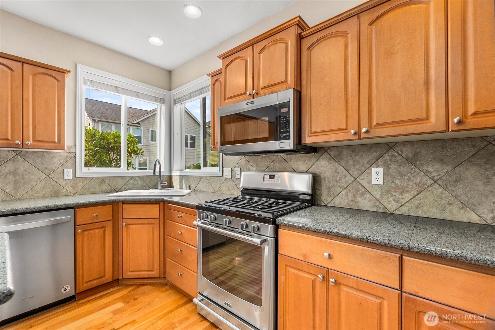6951 Radius Loop Property Photo 14