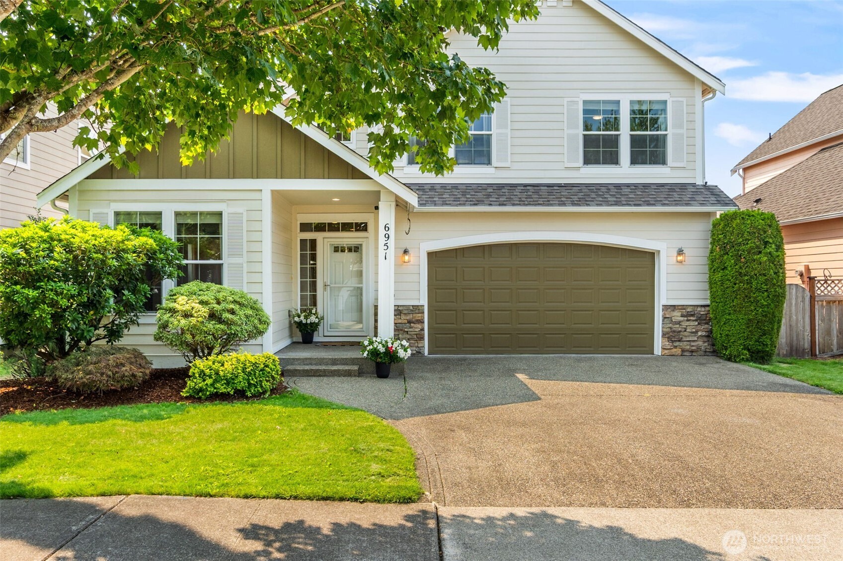 6951 Radius Loop Property Photo 36