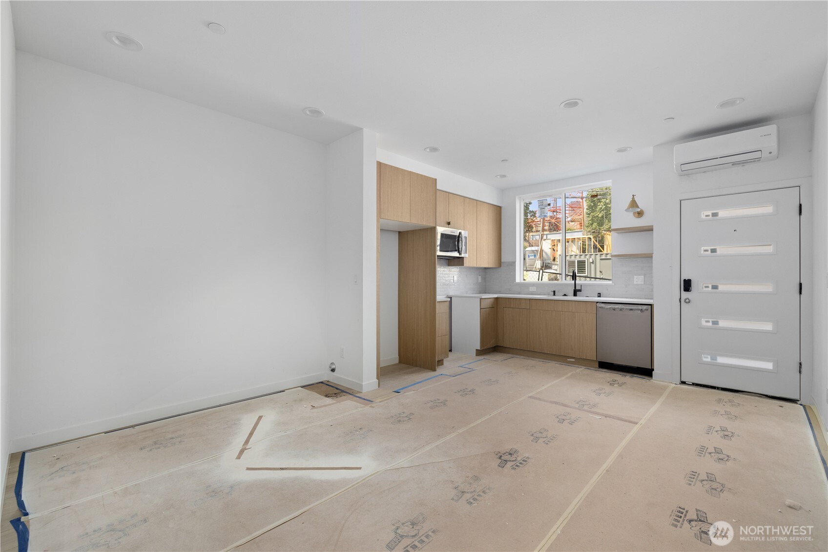 1825 E Pine Street Property Photo 5