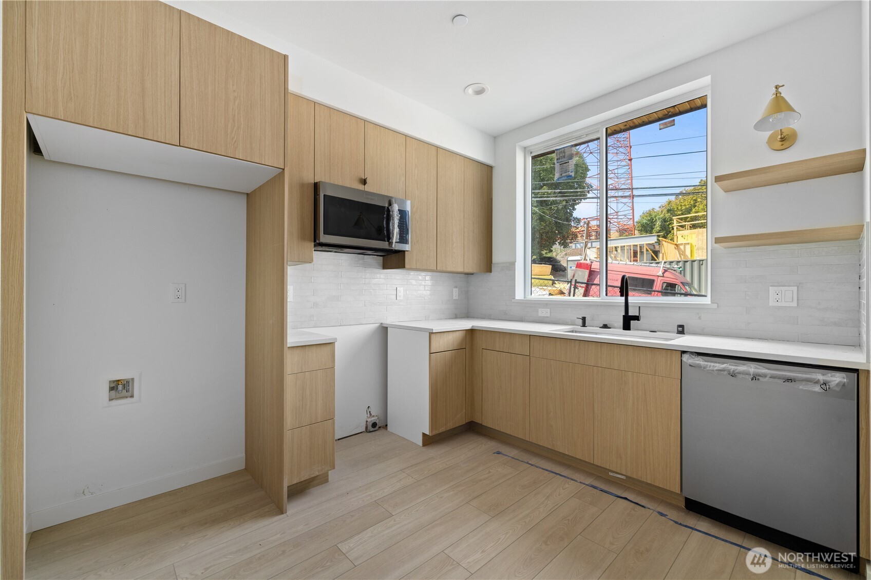 1825 E Pine Street Property Photo 8