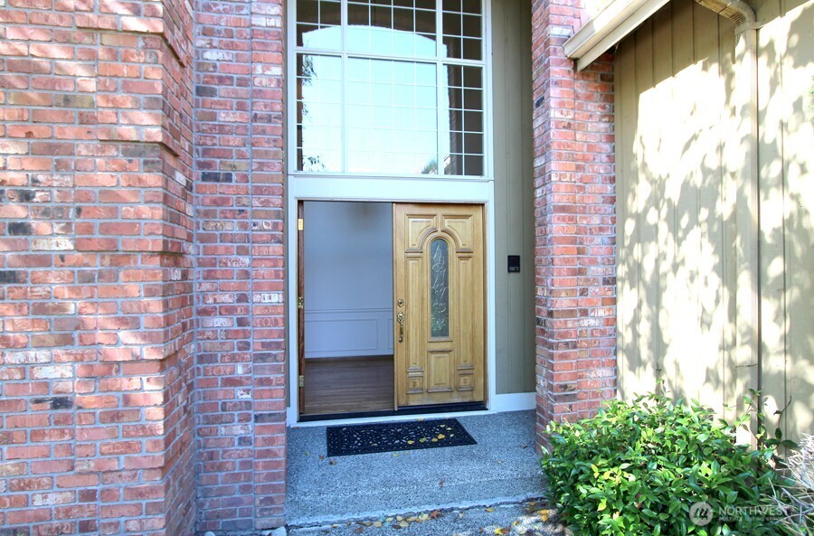 7795 80th Place Property Photo 5