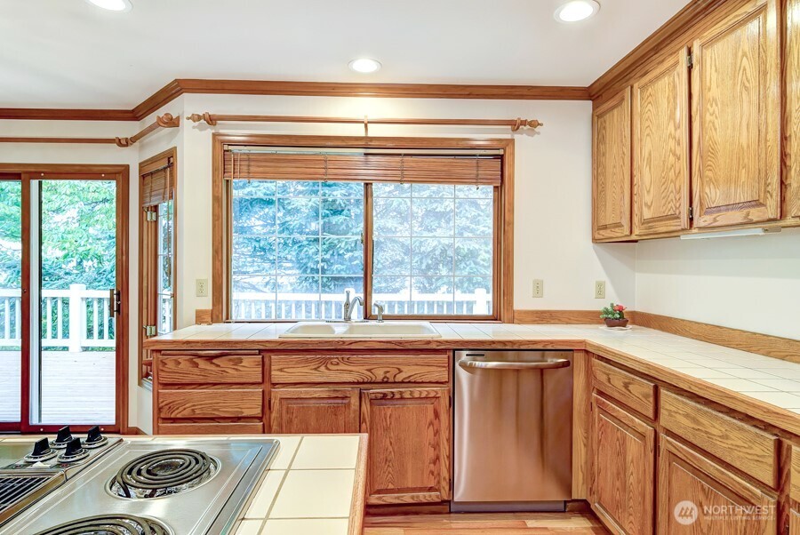 7795 80th Place Property Photo 14