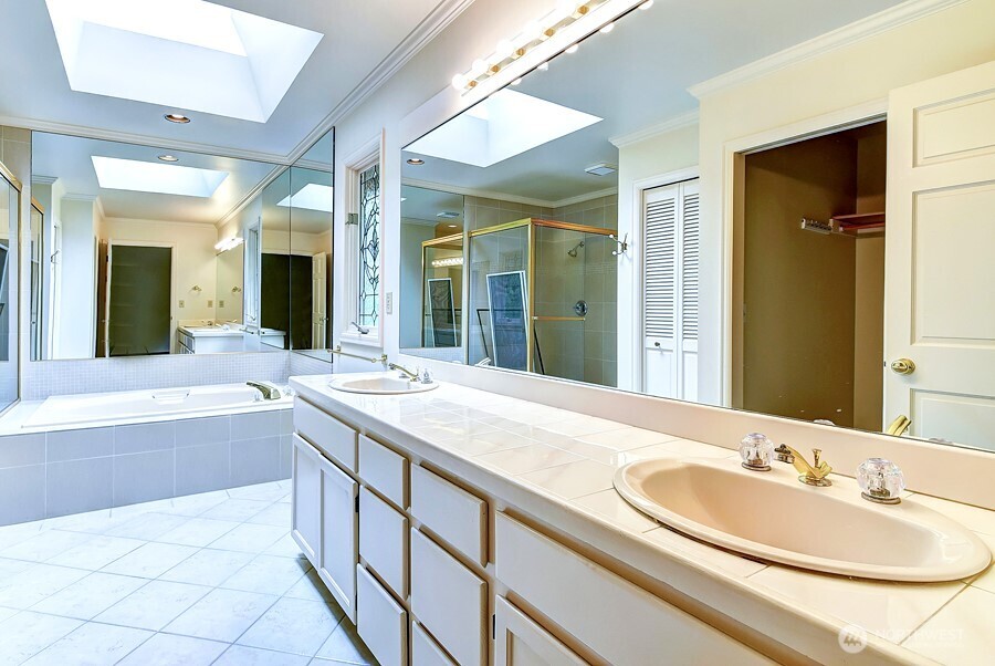 7795 80th Place Property Photo 20