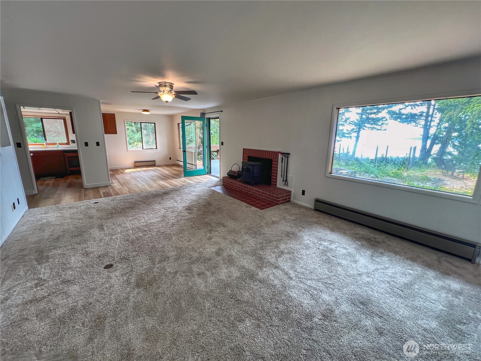 1129 Lopez Road Property Photo 6