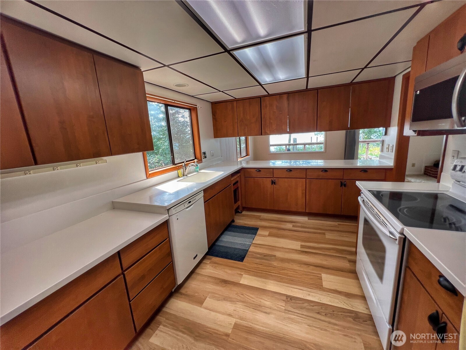 1129 Lopez Road Property Photo 10