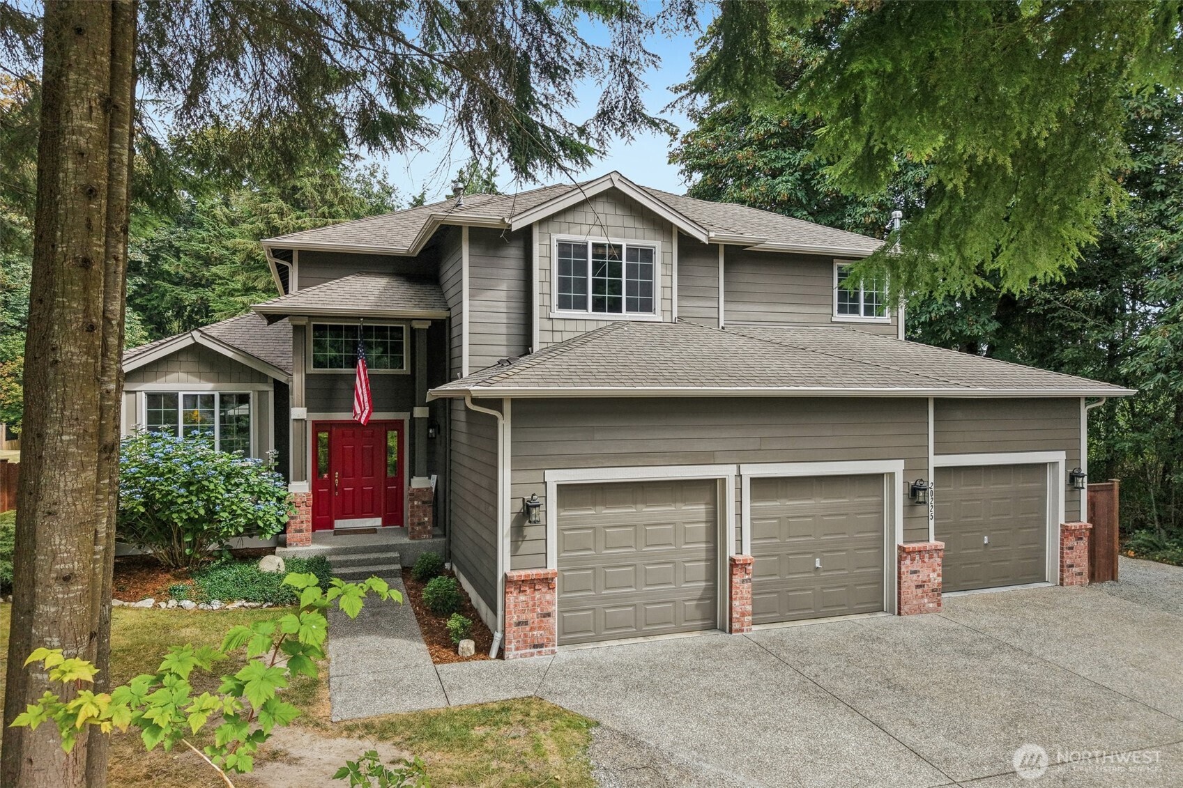 20225 109th Street Property Photo 2