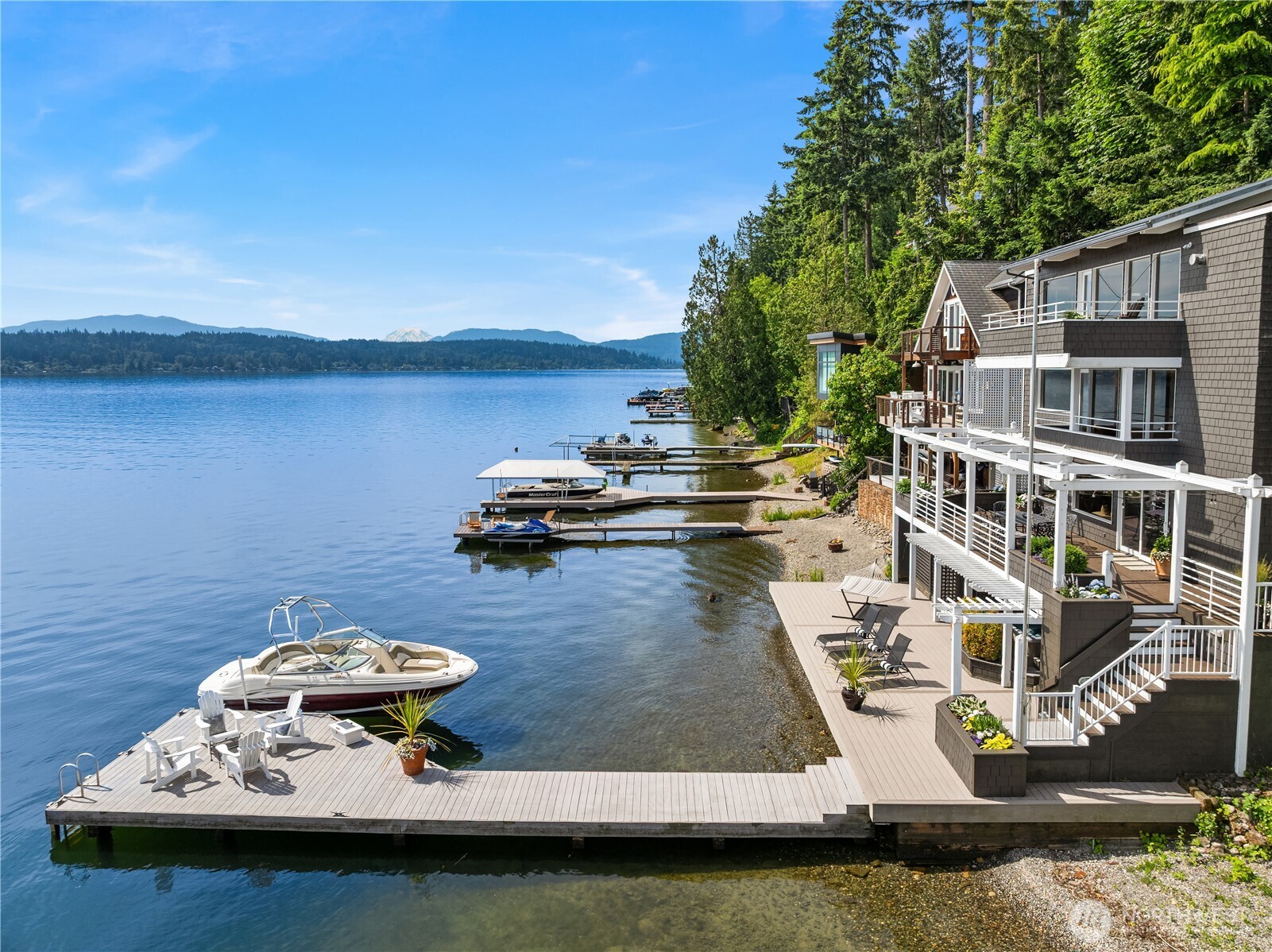 2240 W Lake Sammamish Pkwy Property Photo 1