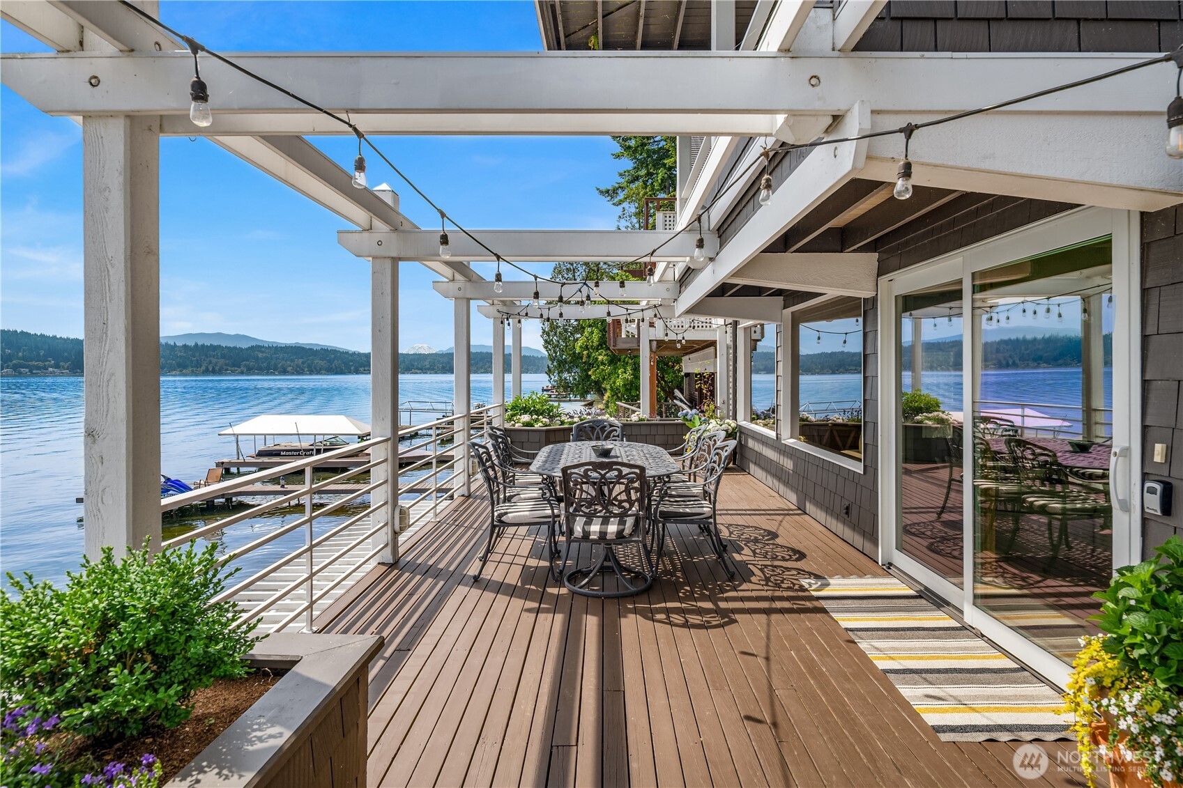 2240 W Lake Sammamish Pkwy Property Photo 6