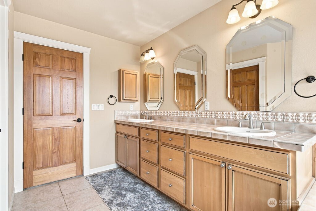 2413 12th Avenue Property Photo 32