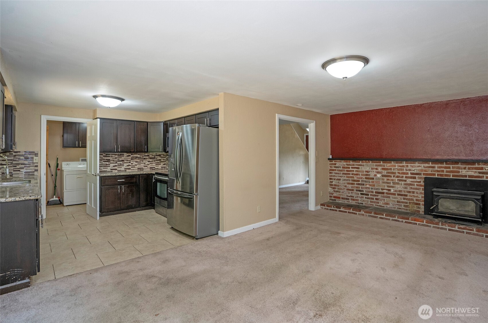 619 Cougar Street Property Photo 7