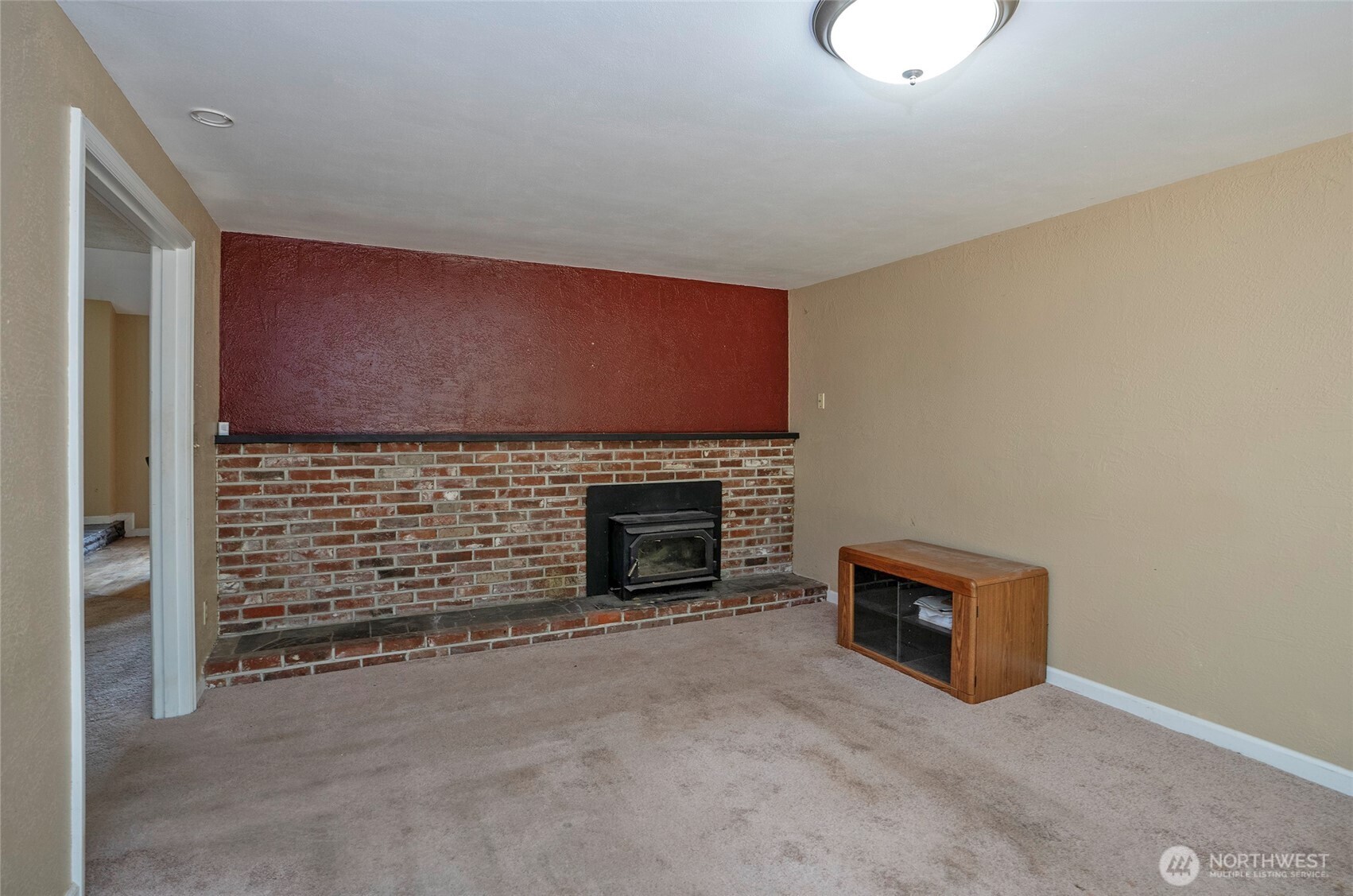 619 Cougar Street Property Photo 8
