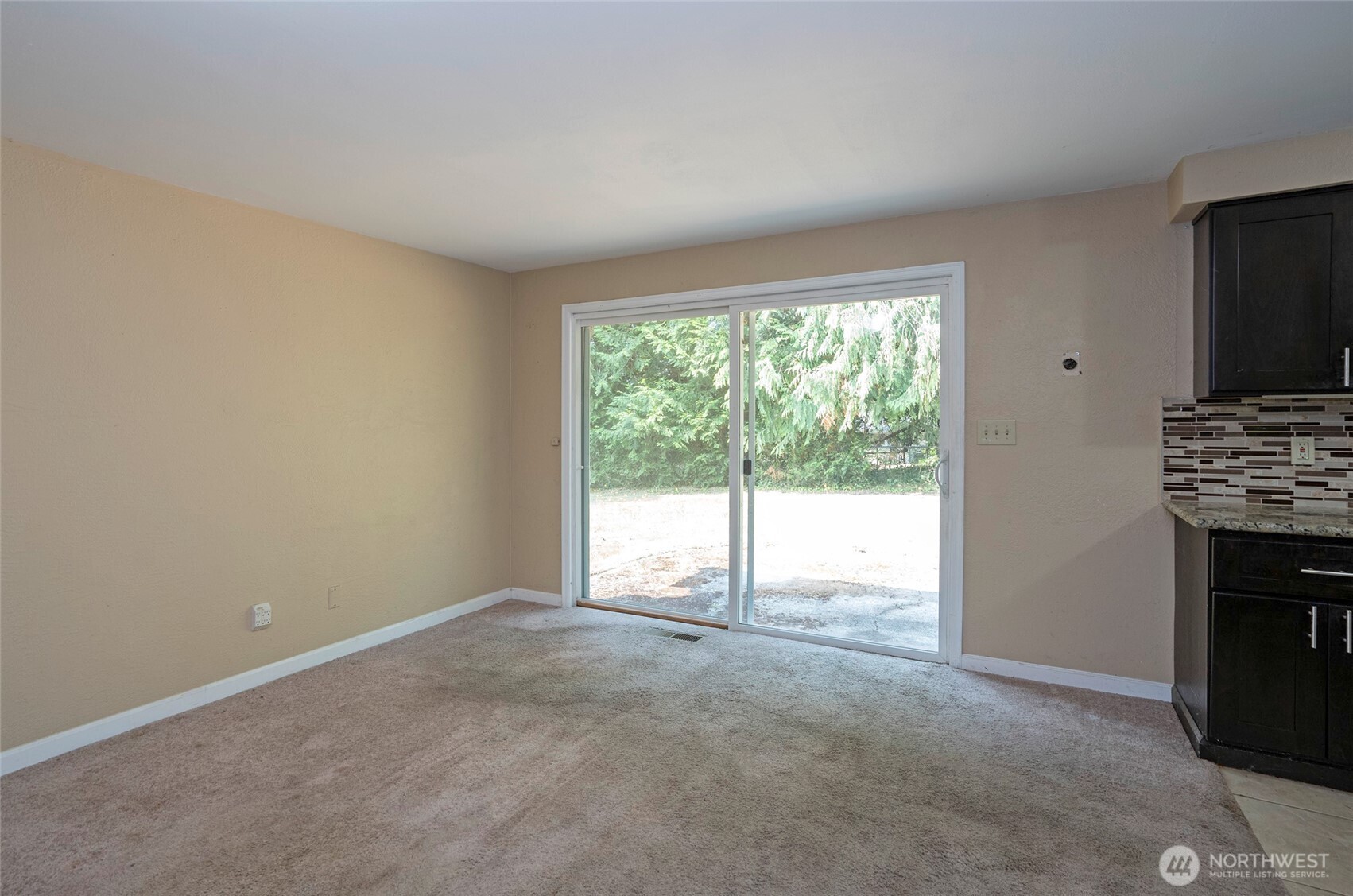 619 Cougar Street Property Photo 9