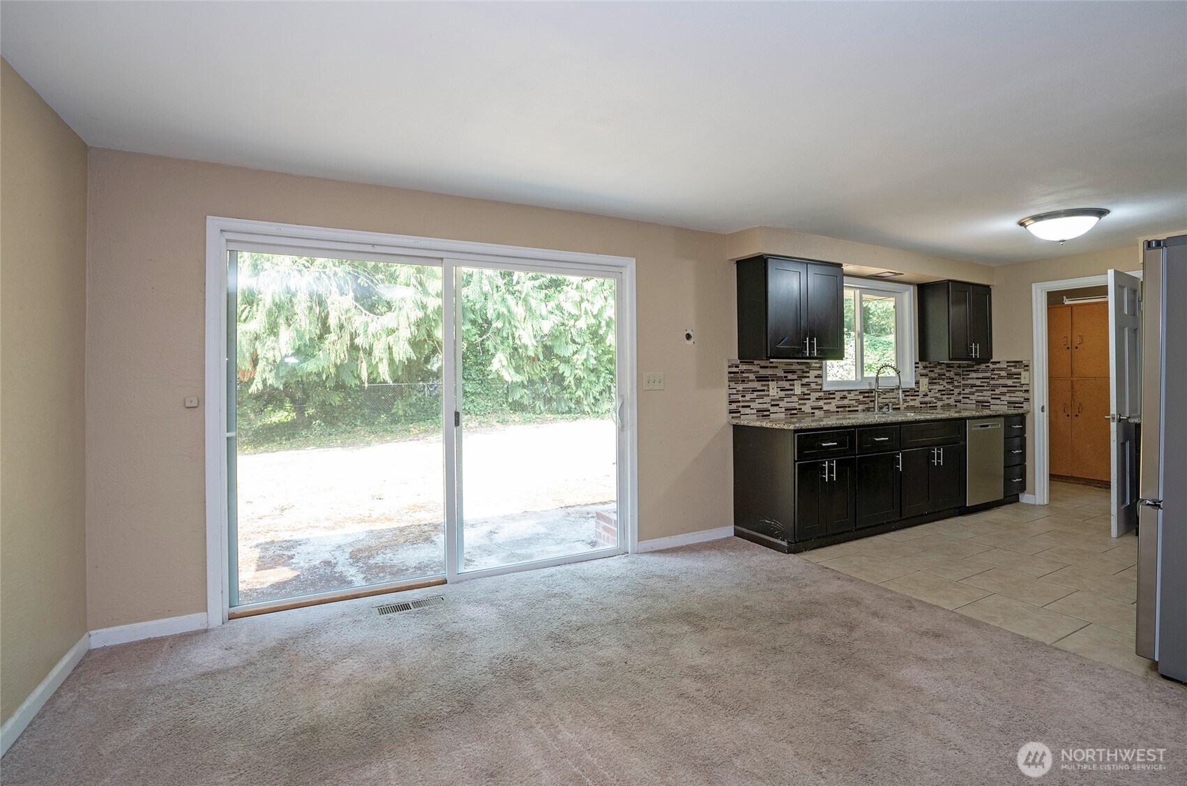 619 Cougar Street Property Photo 10