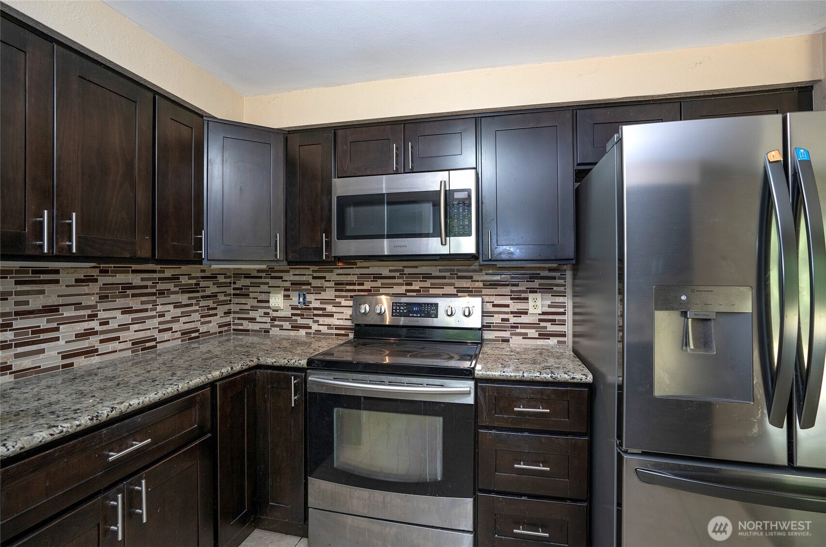 619 Cougar Street Property Photo 13