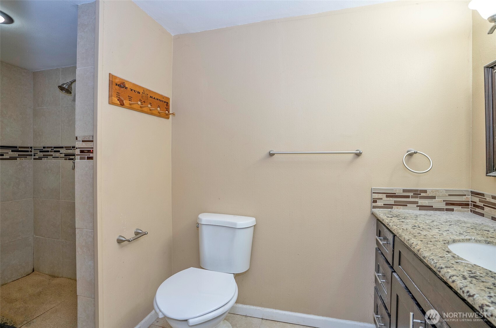 619 Cougar Street Property Photo 18