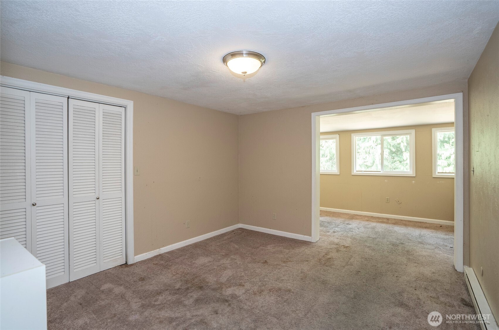 619 Cougar Street Property Photo 23