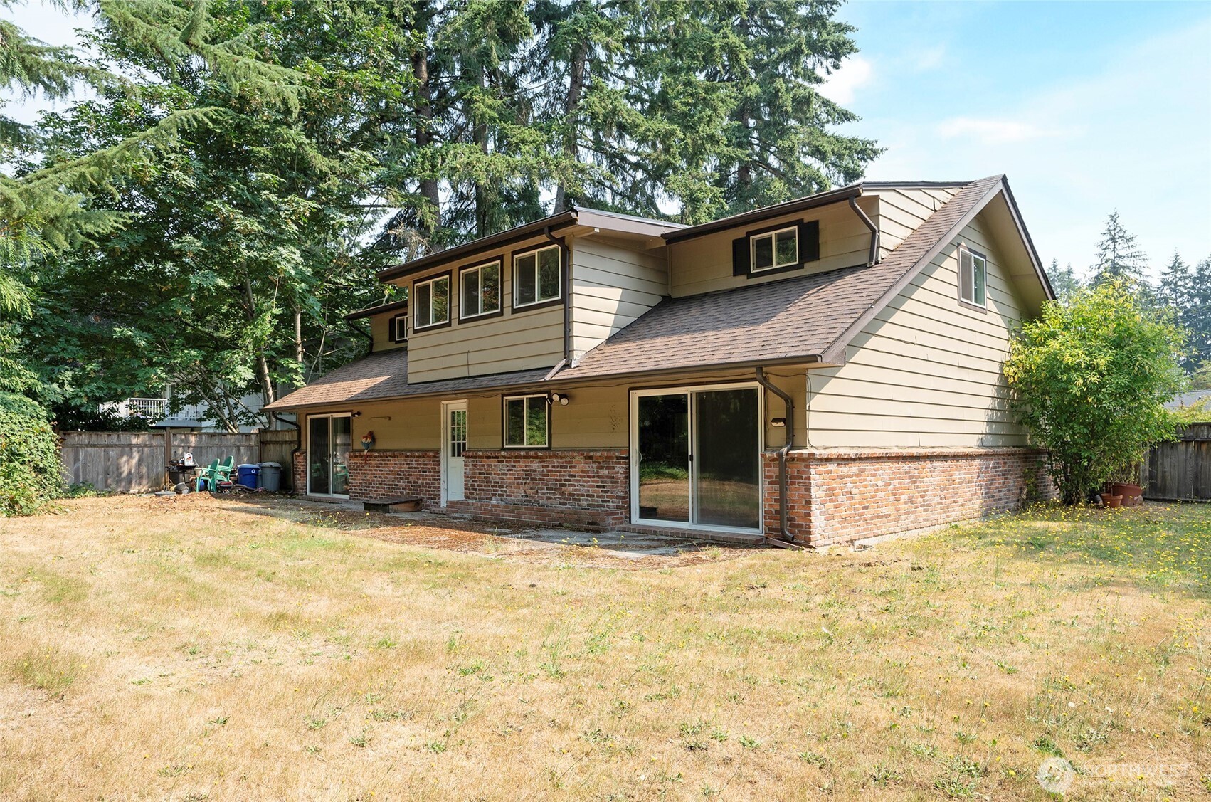 619 Cougar Street Property Photo 30
