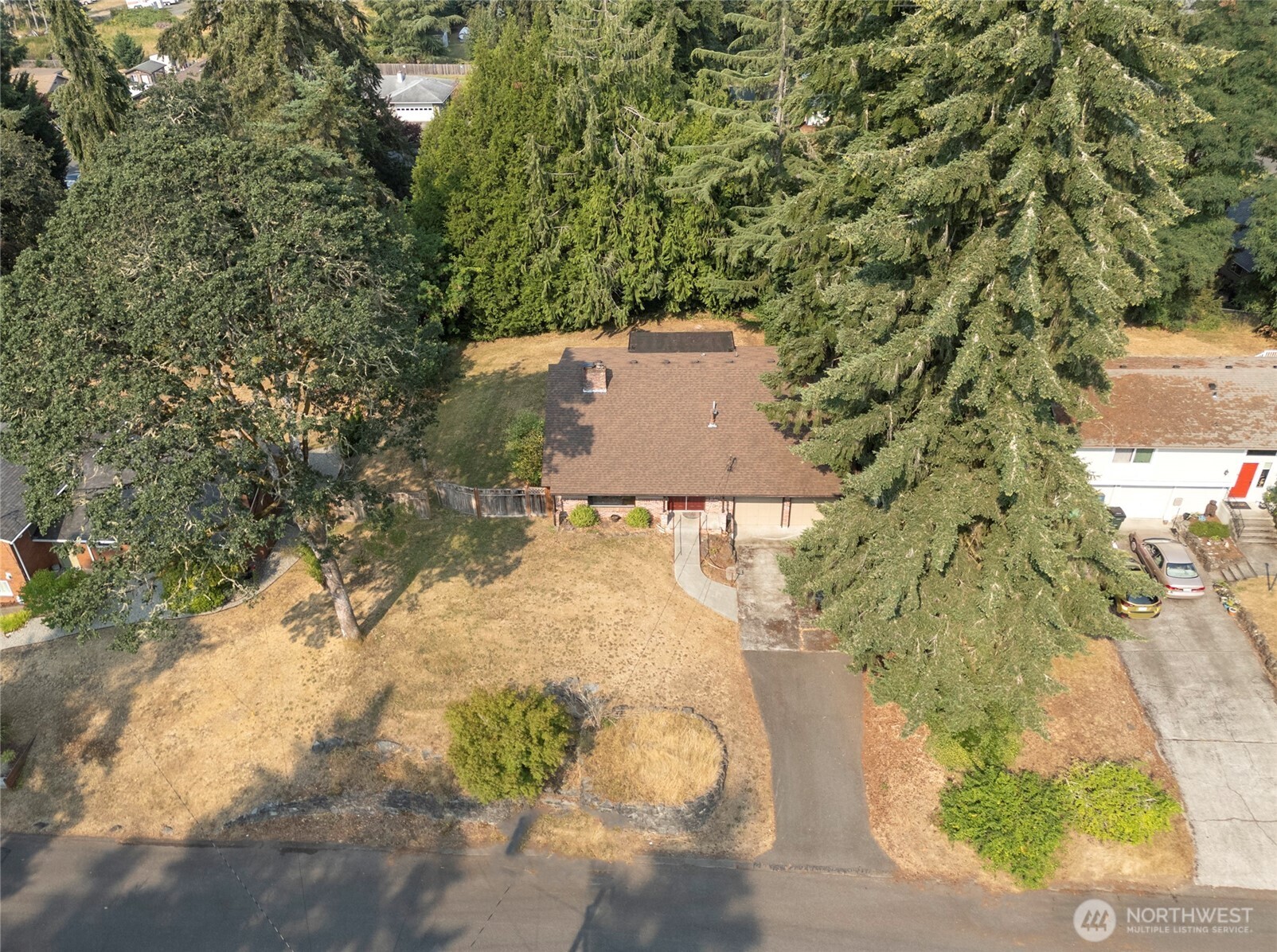 619 Cougar Street Property Photo 33