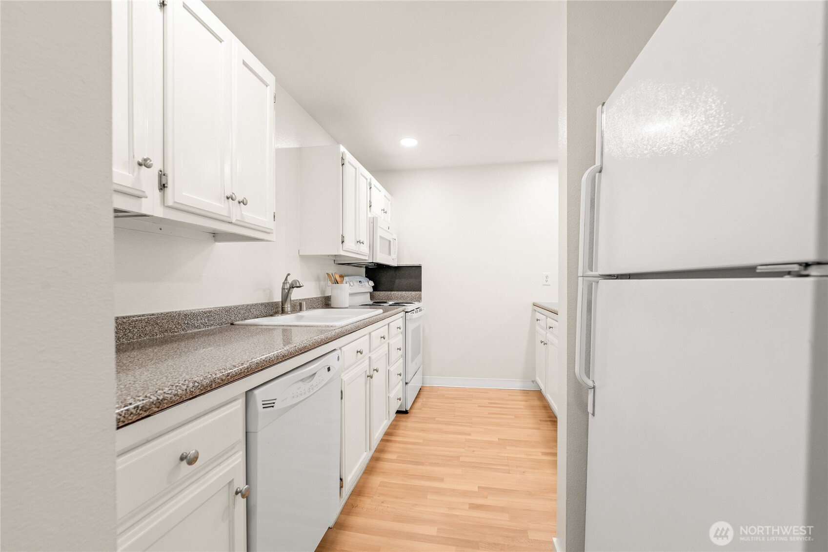 555 Prospect Street 1 Property Photo 9