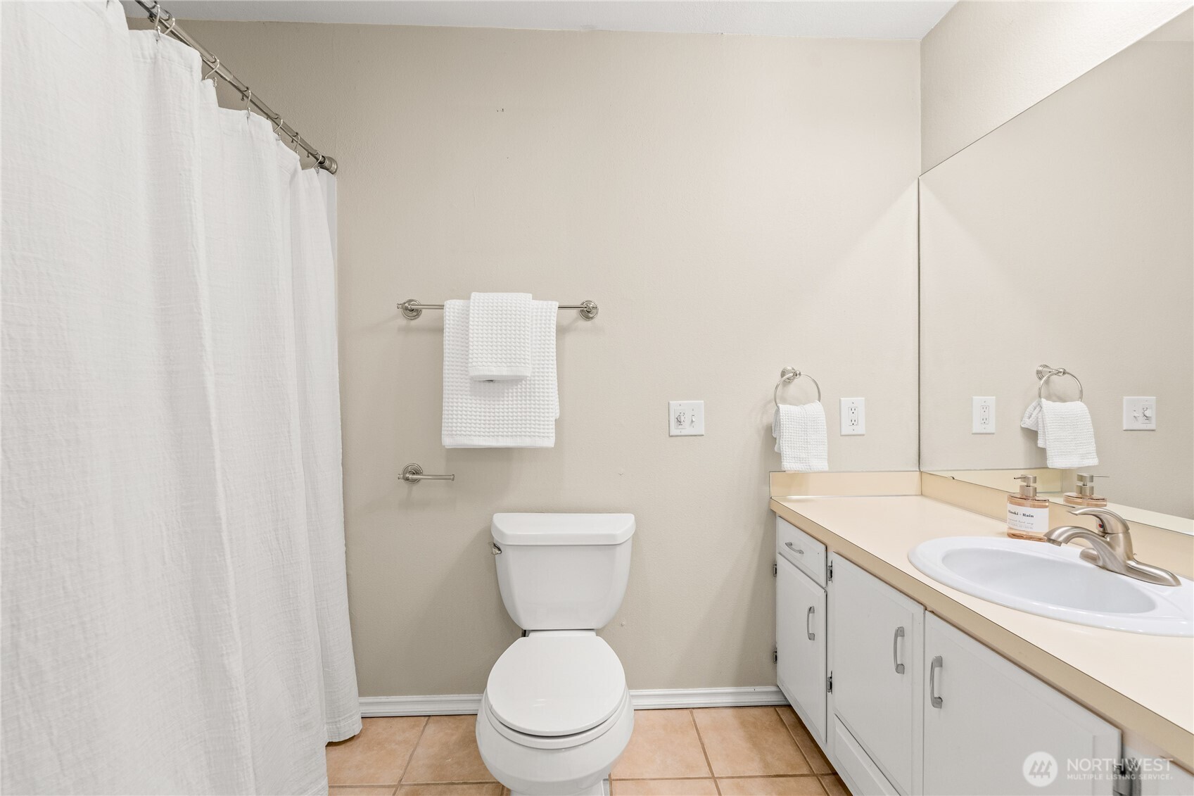 555 Prospect Street 1 Property Photo 13