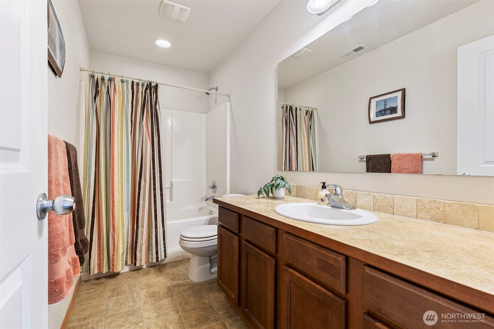 130 Ne Miramar Circle Property Photo 13