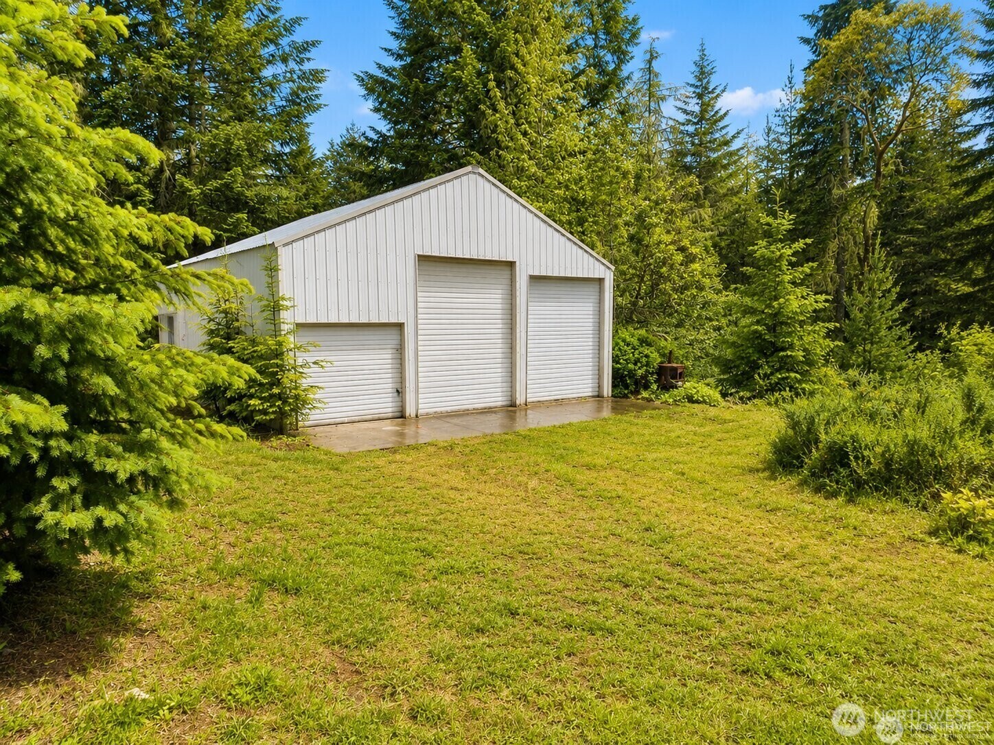 1170 Ne Shoe Lake Road Property Photo 4