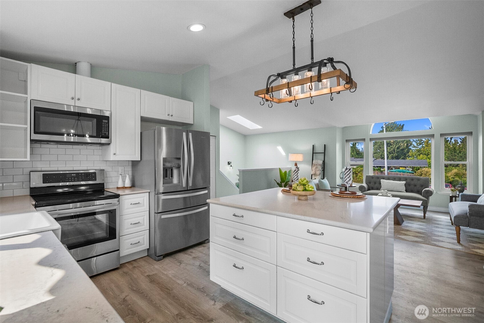302 18th Place Property Photo 11