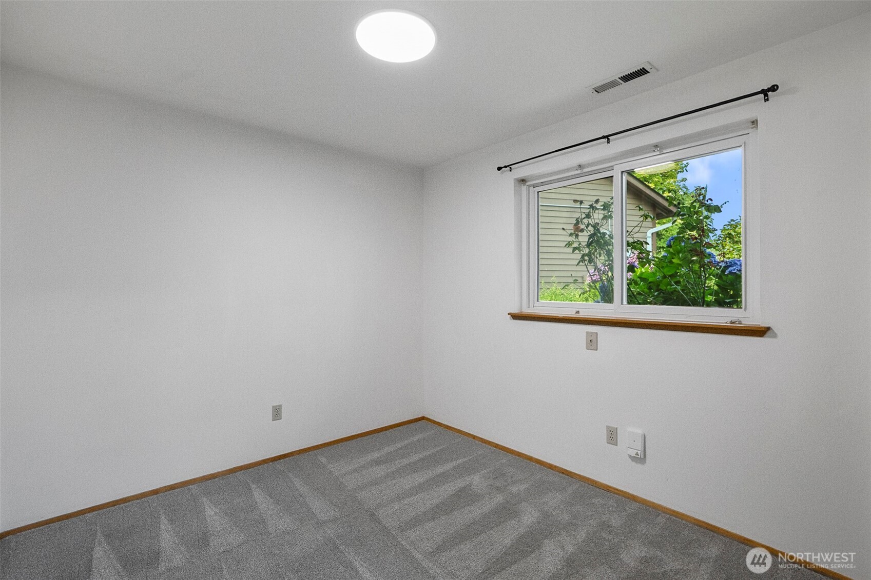 302 18th Place Property Photo 27