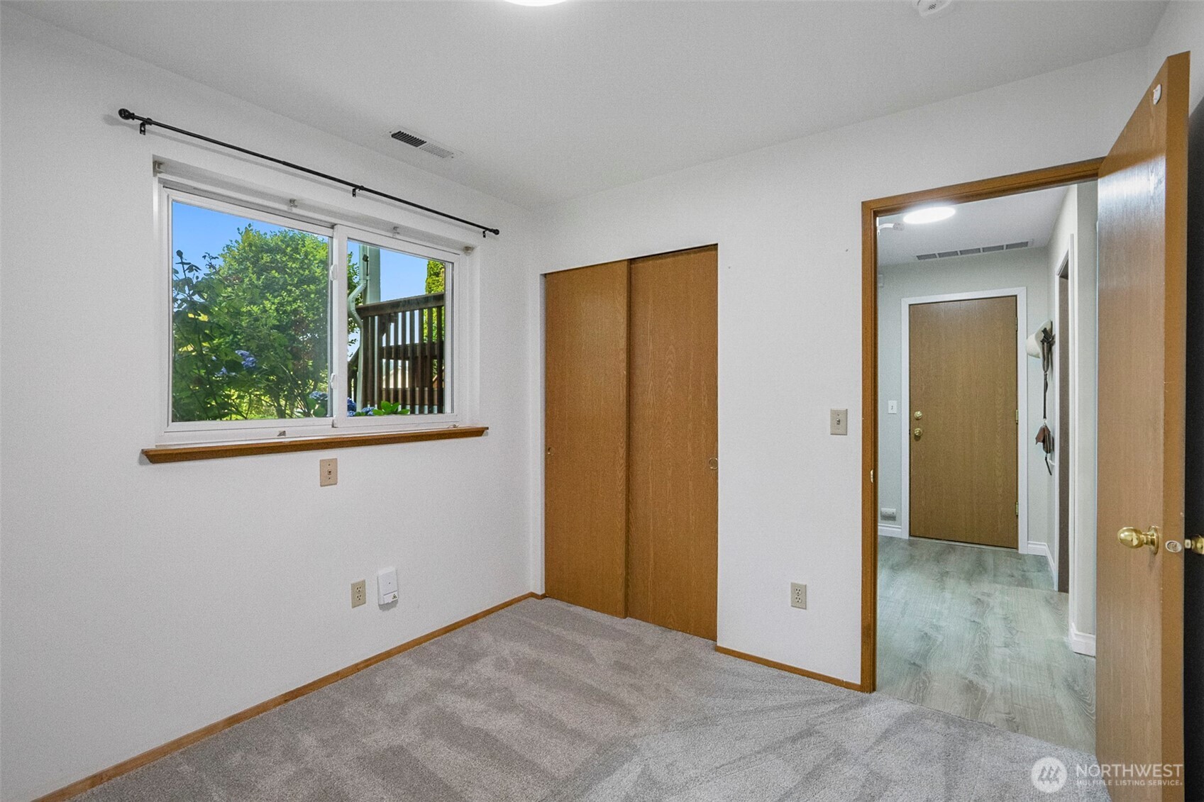 302 18th Place Property Photo 28