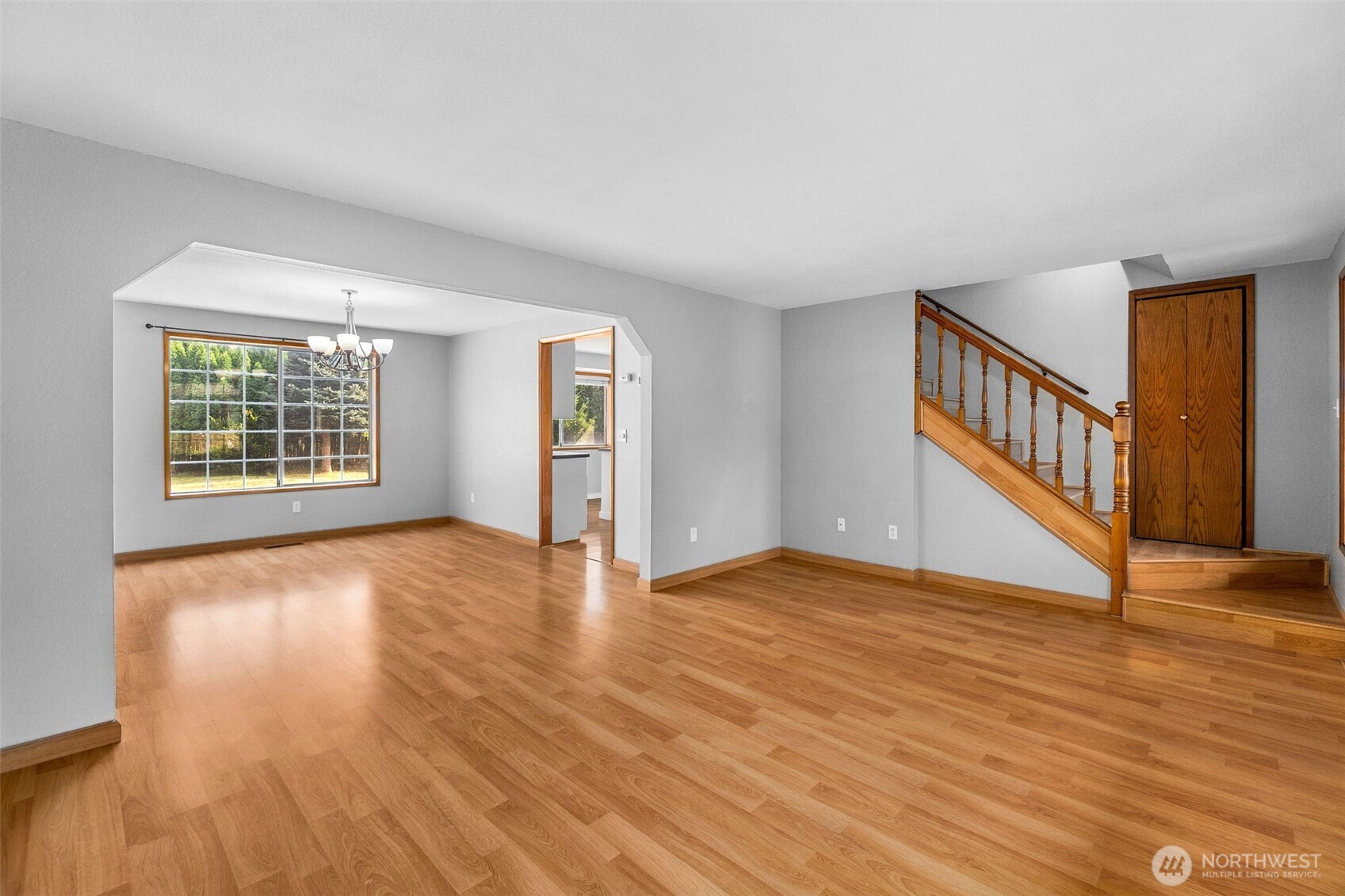 3327 28th Avenue Property Photo 5