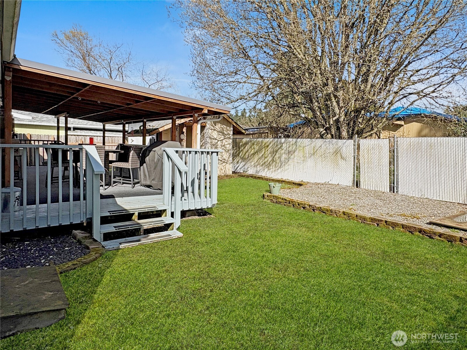 4332 Lakeview Court Property Photo 15