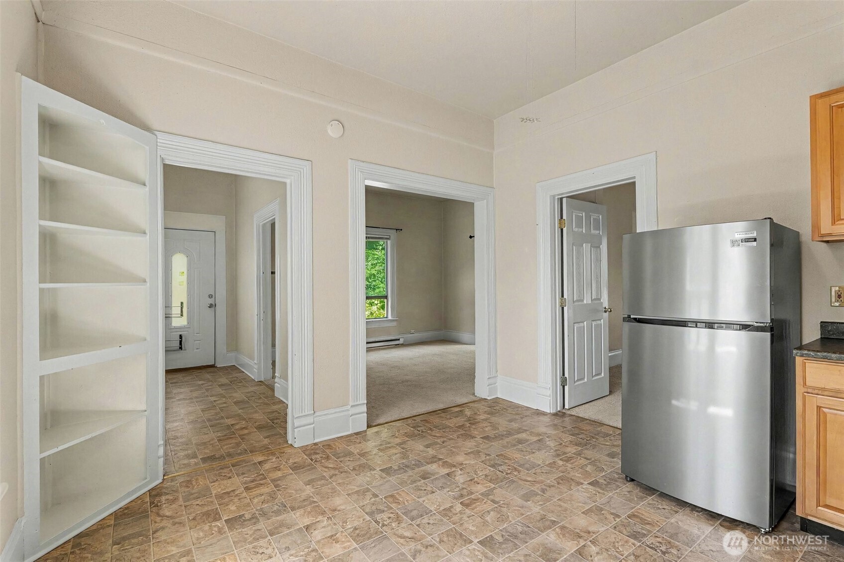 140 S Cambrian Avenue Property Photo 6
