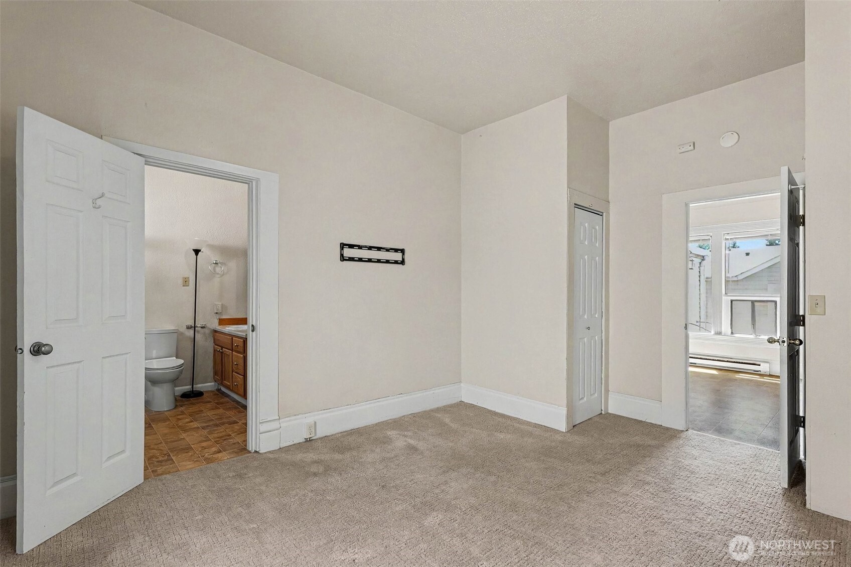 140 S Cambrian Avenue Property Photo 8