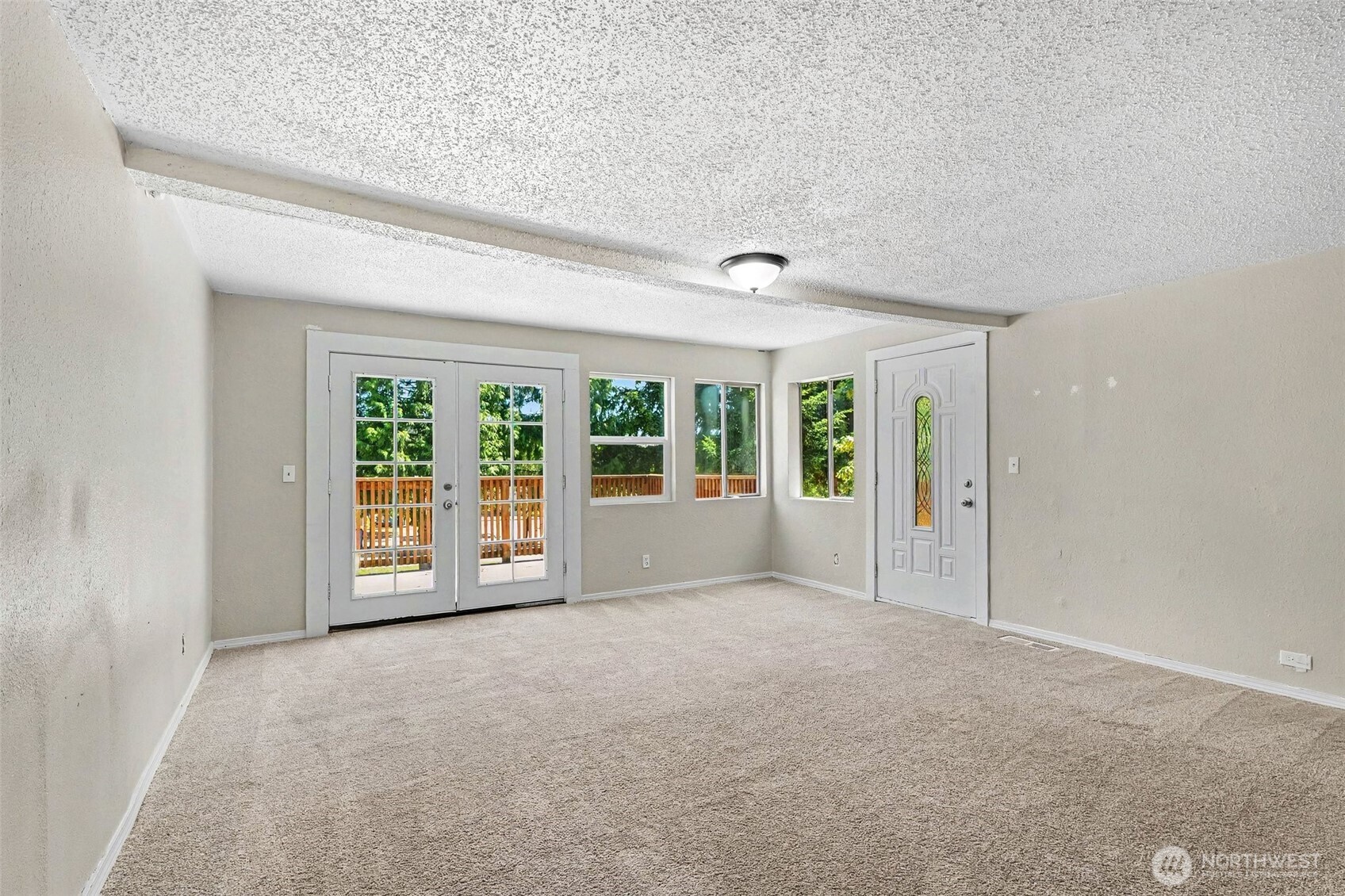 140 S Cambrian Avenue Property Photo 16