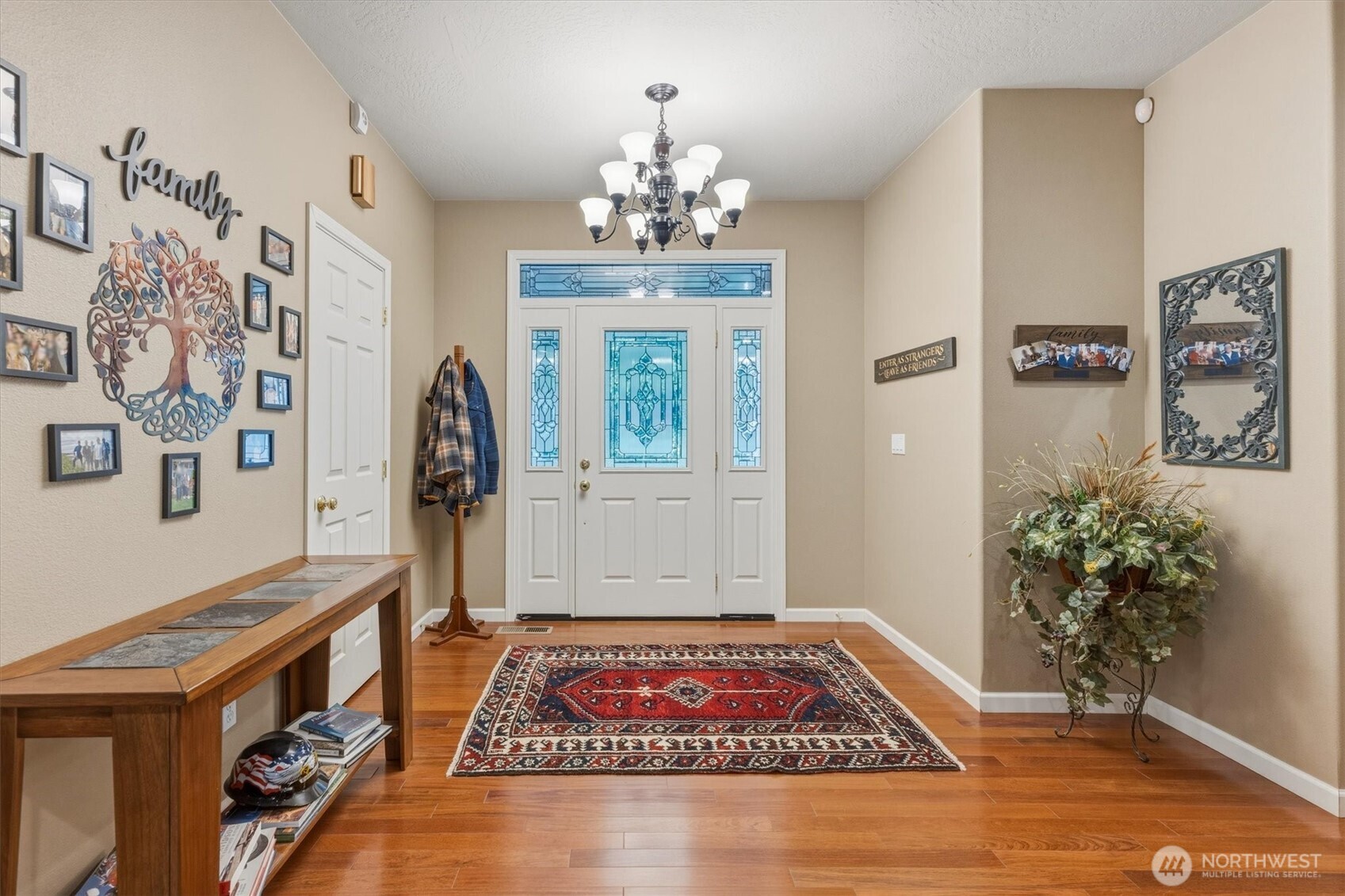 347 Ferncrest Road Property Photo 4
