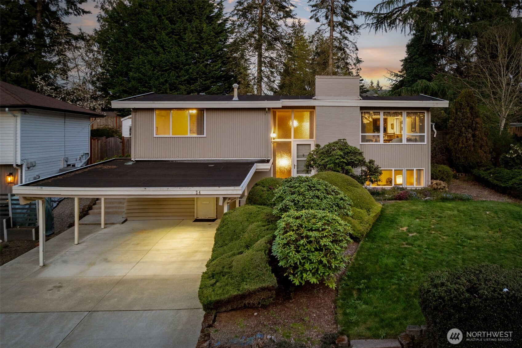 24 158th Place Property Photo 1