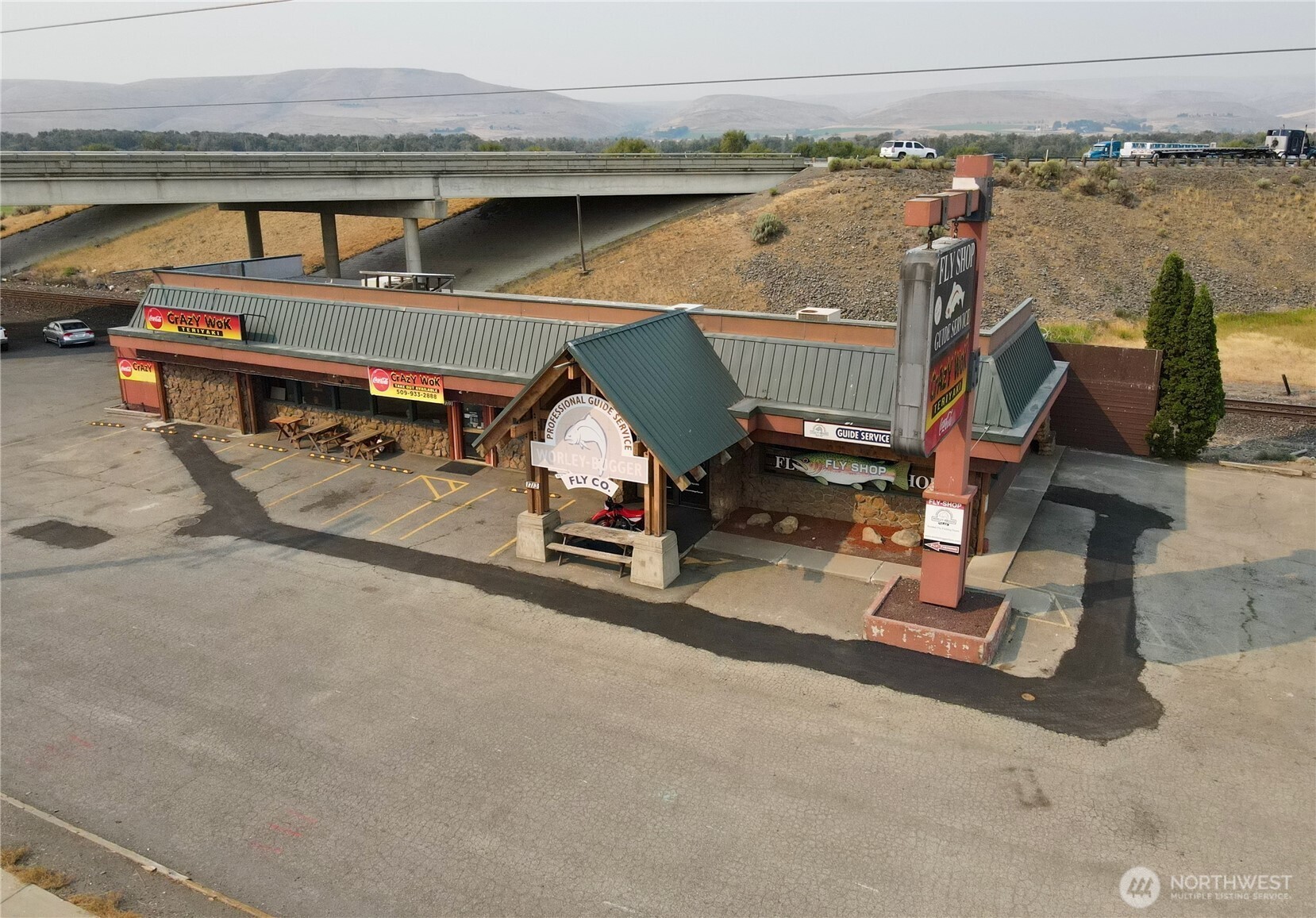 1713 S Canyon Road Property Photo 1