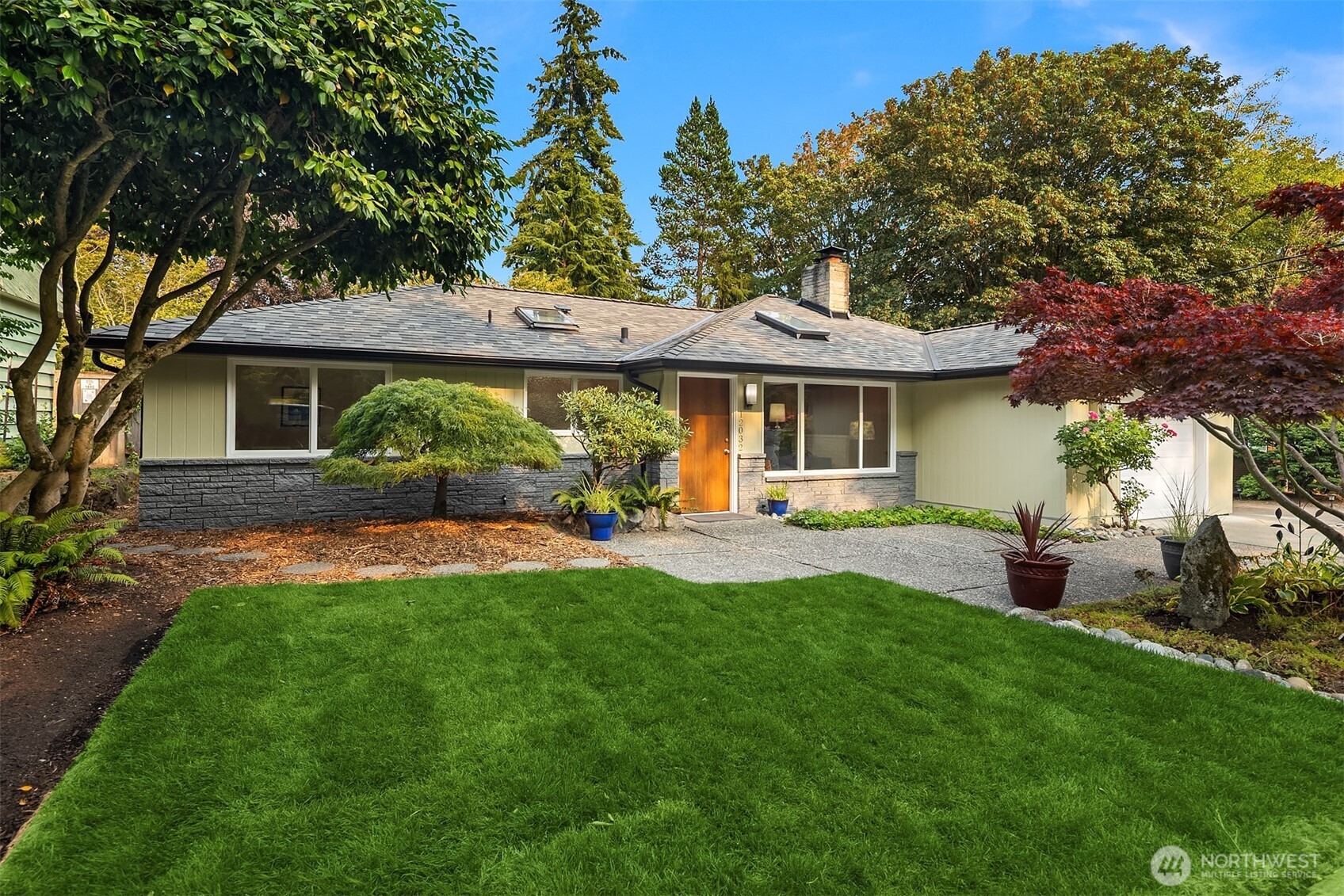 12032 12th Avenue Property Photo 1